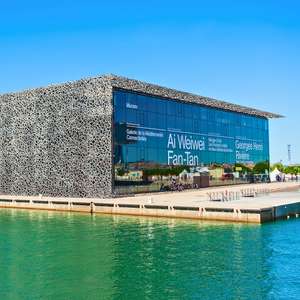 Découvrez Marseille avec des tours en bus hop-on hop-off – Visite sur mesure en 2025 Explorez Marseille à votre rythme avec des tours en bus hop-on hop-off – Vues panoramiques, guides audio et arrêts illimités en 2025