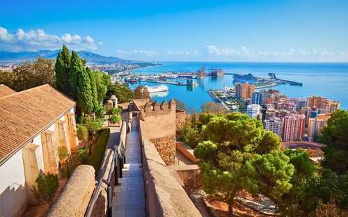 Bus Hop-On Hop-Off de Málaga Bus touristique à ciel ouvert à l'Alcazaba de Málaga